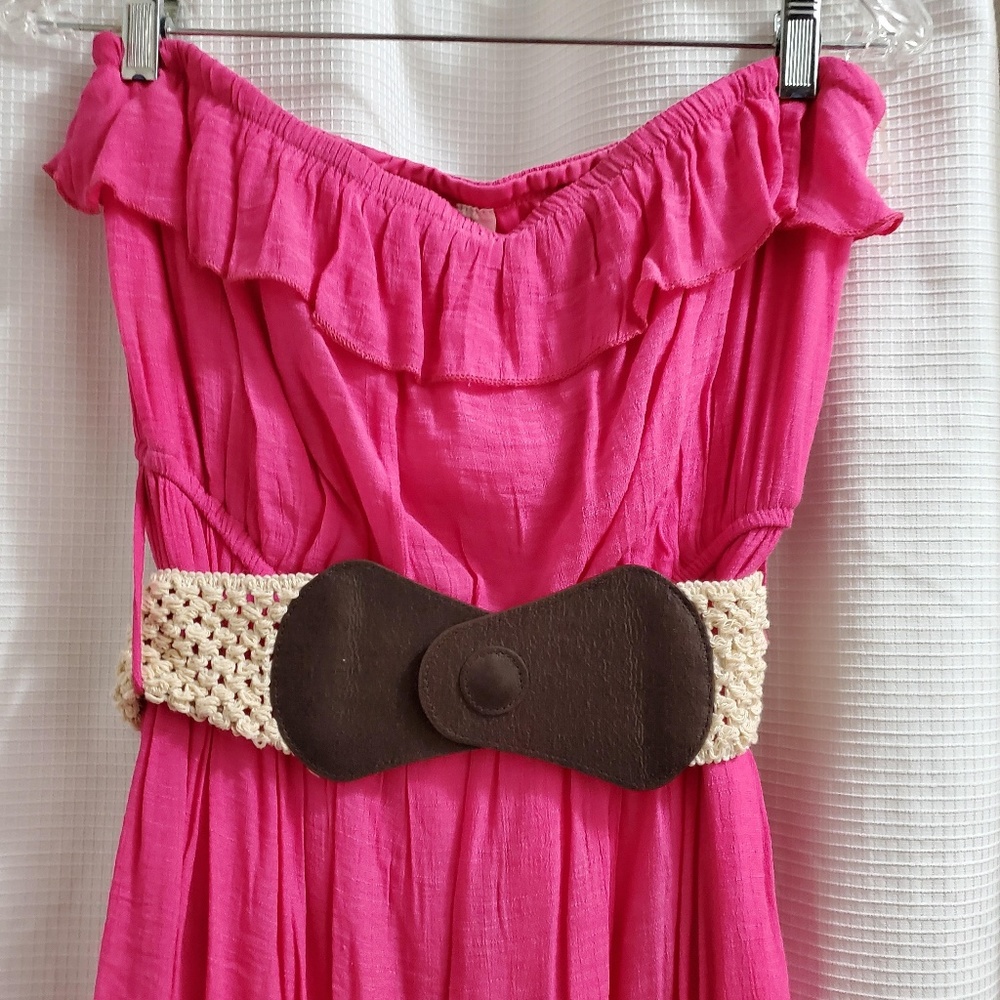 New, never been worn, pink maxi with belt